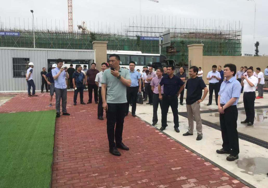 嵊州市市長(zhǎng)嚴(yán)鋼、市人大主任、政協(xié)主席等相關(guān)領(lǐng)導(dǎo)負(fù)責(zé)人蒞臨考察集團(tuán)重點(diǎn)建設(shè)情況