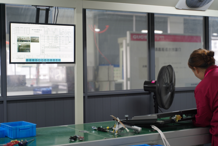 今天，一不小心就潛入了一家工廠……