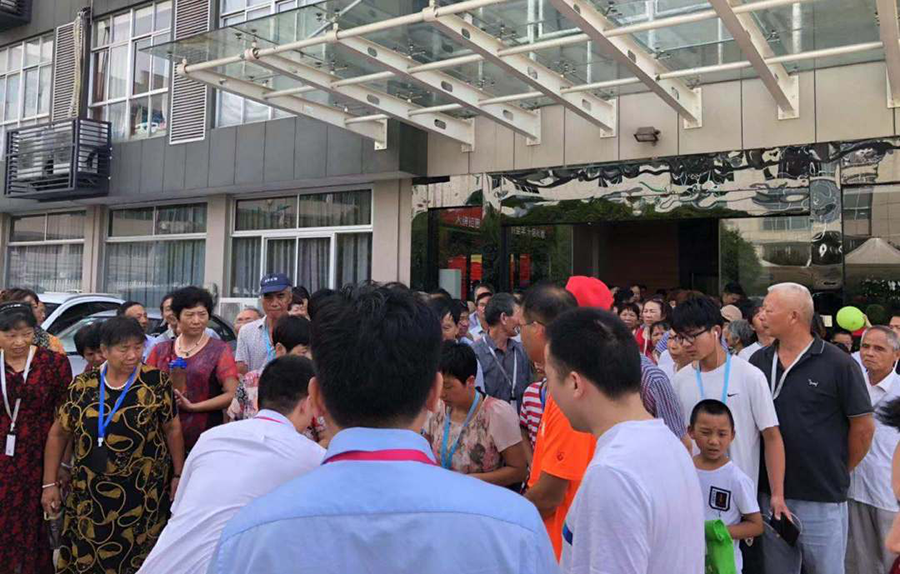 百人大戰(zhàn)??！佳歌集成灶工廠直購會(huì)浦江站狂簽58單，嗨爆整個(gè)周末