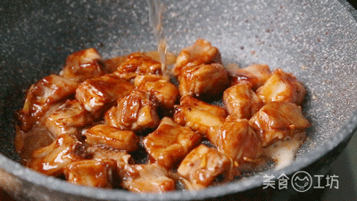 【佳歌廚房】過(guò)年必備菜之排骨年糕