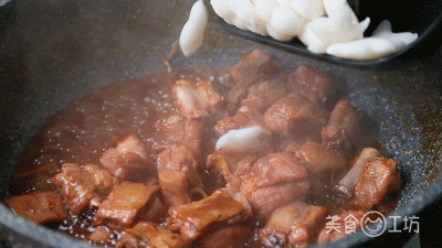 【佳歌廚房】過(guò)年必備菜之排骨年糕