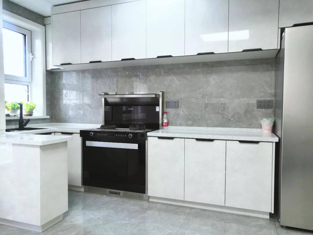 白色廚房不耐臟？佳歌集成灶讓你裝修更隨心！