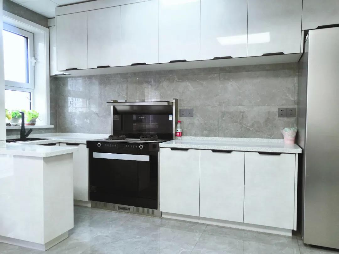 同樣黑白灰，看佳歌如何打造別樣廚房！