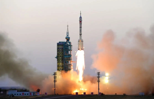 歡迎回家，航天英雄！熱烈慶祝神舟十三號載人飛行任務圓滿成功！