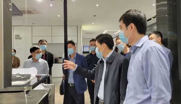 紹興市人大常委會(huì)黨組副書記邵全卯一行蒞臨佳歌參觀考察！