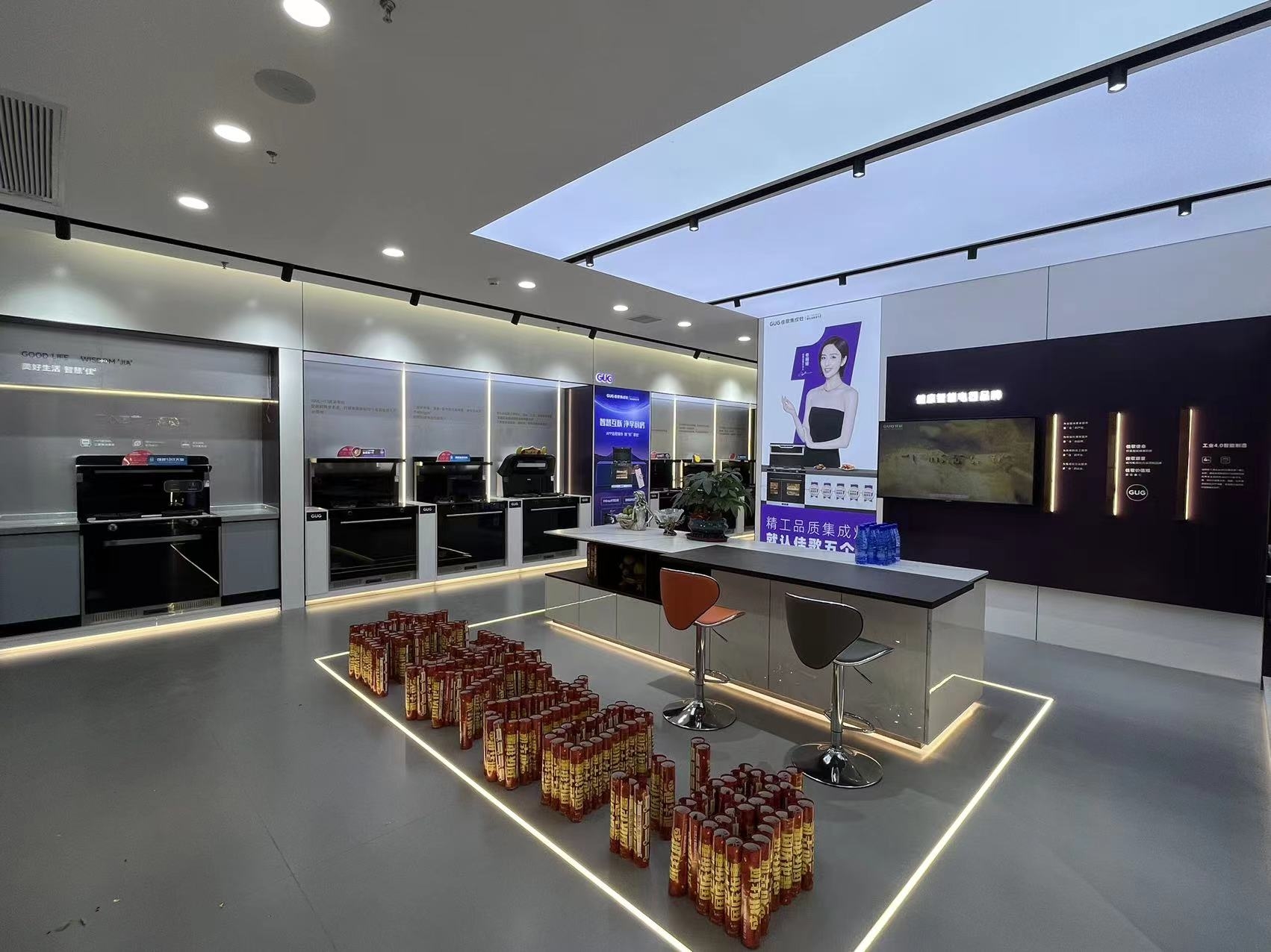 佳歌集團總裁袁海濱一行走訪一線終端市場考察！