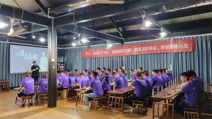 佳歌集成灶“上佳之選 乘勢高歌”招商峰會啟動會順利召開！