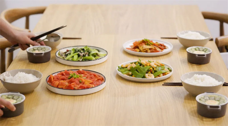 佳歌集成灶預(yù)?？忌鷤兤扉_(kāi)得勝，金榜題名！