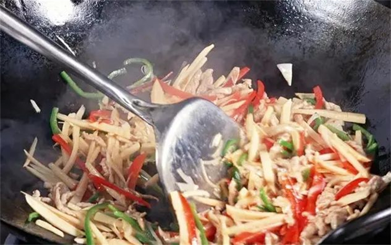 佳歌集成灶預(yù)?？忌鷤兤扉_(kāi)得勝，金榜題名！