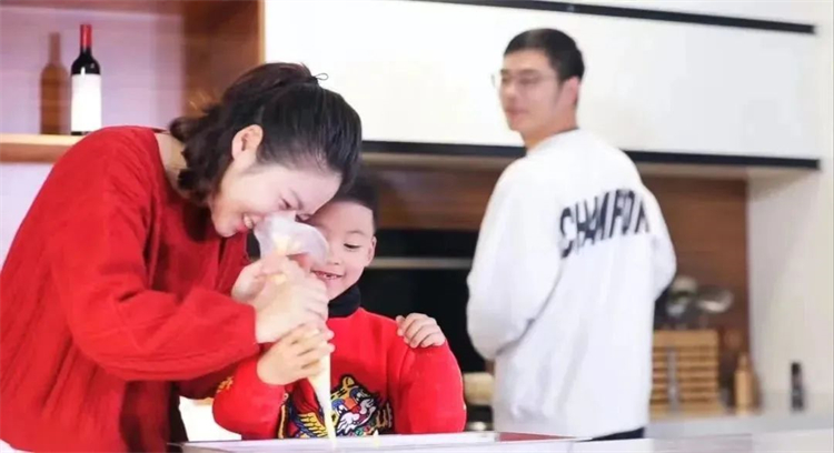 佳歌集成灶“好品質(zhì)，始終如一”的服務(wù)理念