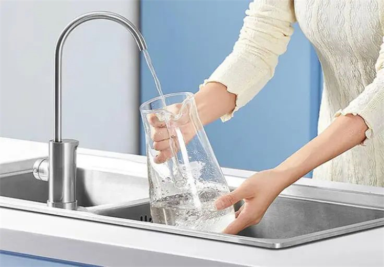 關(guān)注飲水安全，呵護(hù)家人健康！